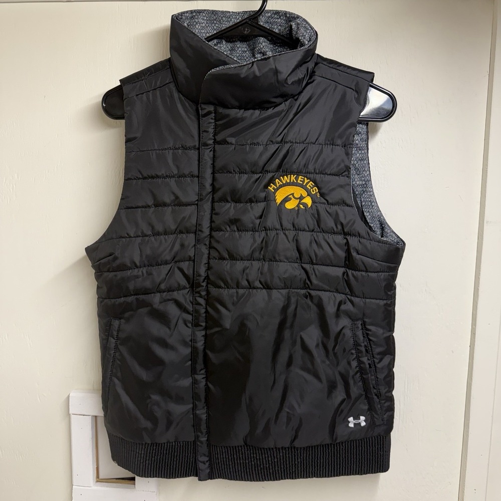 Under Armour Storm Lightweight Puffer Vest Women Medium Black Iowa Hawkeyes